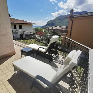  Apartment Casa Pina Italien