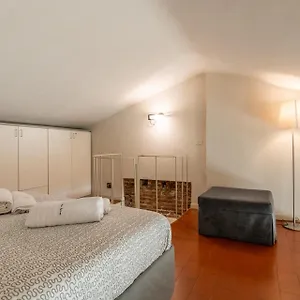Apartment Piazza Anfiteatro - Elegant, Lucca